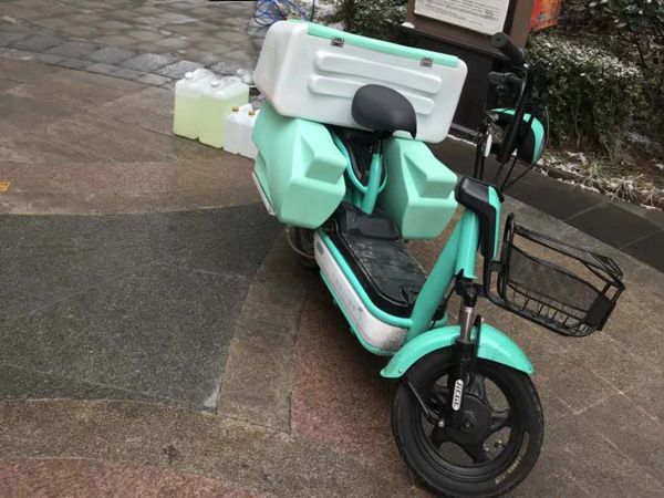 滾塑洗車(chē)水箱